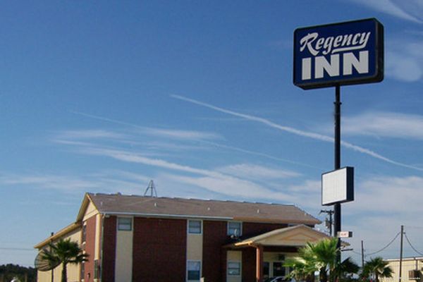 REGENCY INN FAIRFIELD (Fairfield)